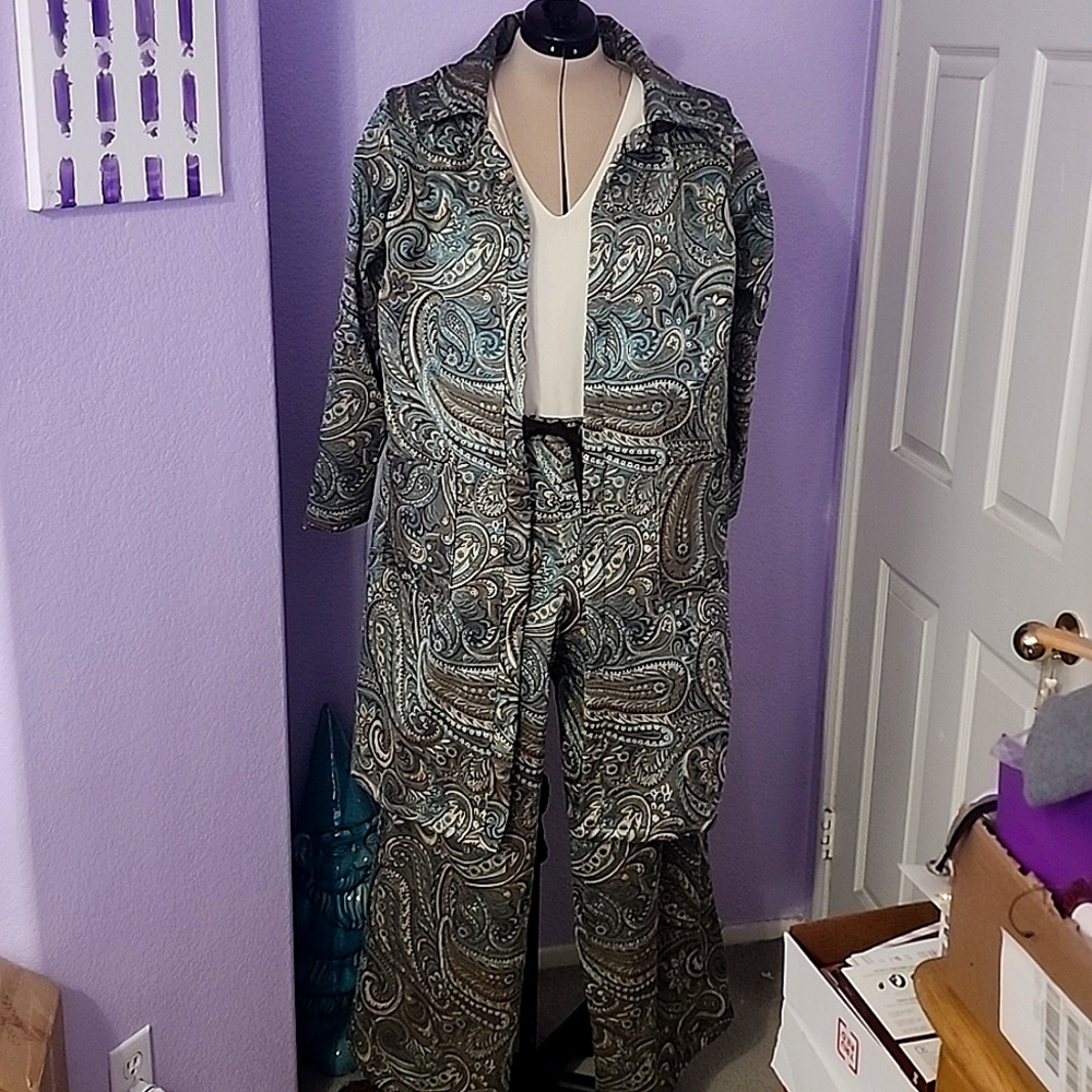 Hand Crafted Sewn Womens Paisley Floral Duster Matching Pants Slacks and Hat
